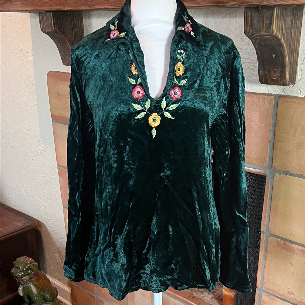 Vintage Le Chateau Emerald Crushed Velvet Floral Embroidered V-Neck Top, sz M